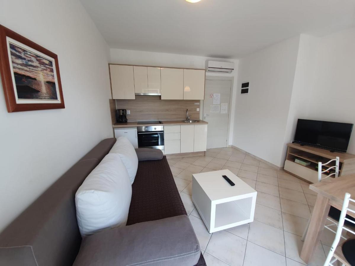 Apartmani Plaza เซลเซ ภายนอก รูปภาพ